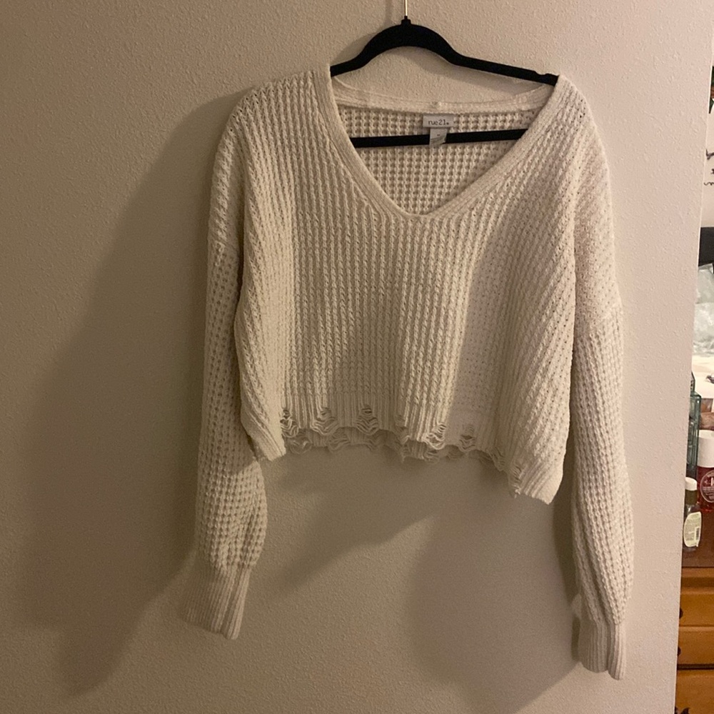 Warm white Rue21 medium sweater
